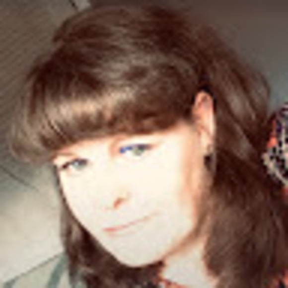 Meet your Posher, Helen - Picture 1 of 1